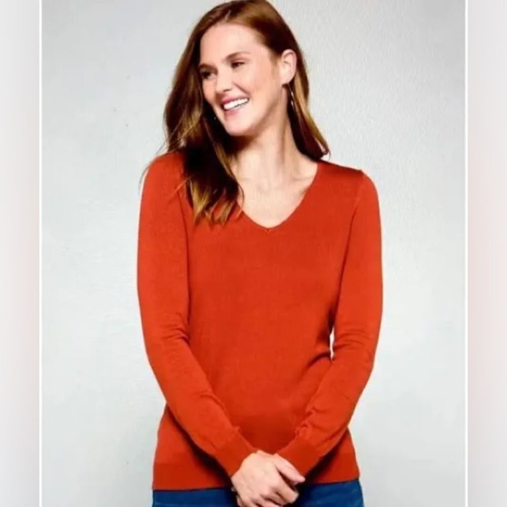 NEW Love Ellie Lightweight Sweater
